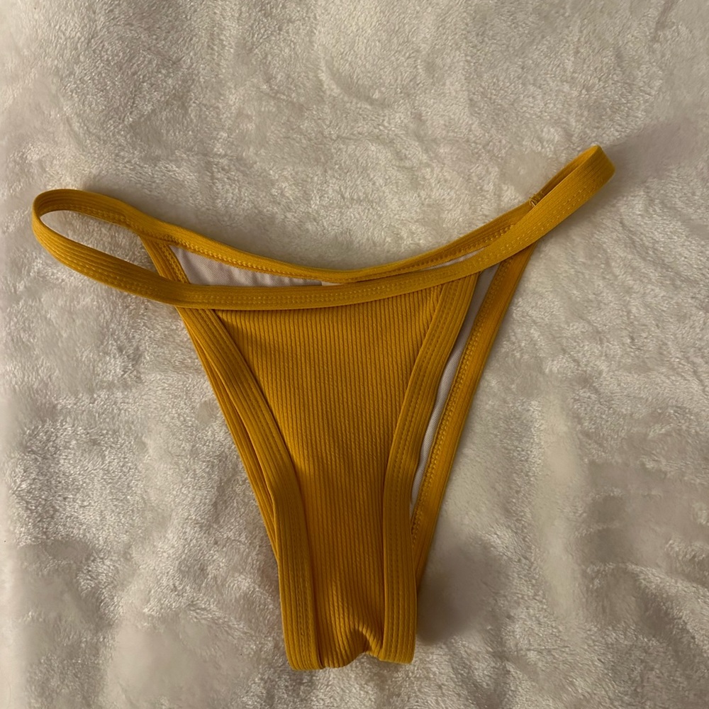 Shein bikini bottoms